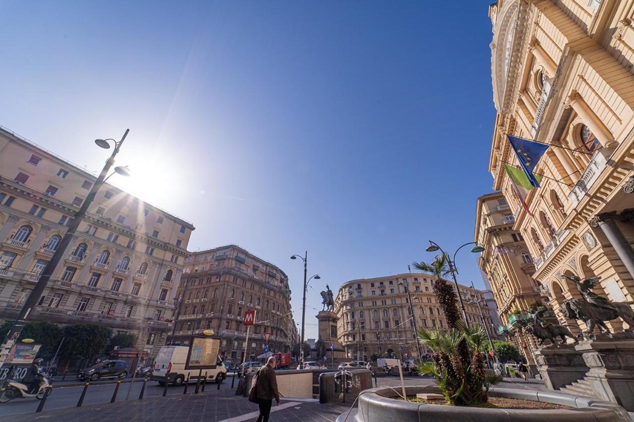 Hotel Royal Art H. Duomo, Napoli Centro Esterno foto Piazza Cavour