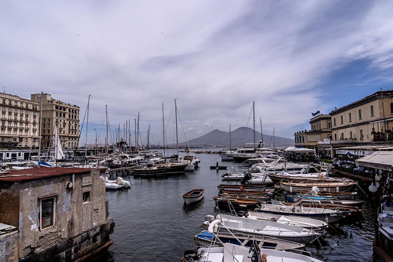 Hotel Royal Art H. Duomo, Napoli Centro Esterno foto Marina Grande